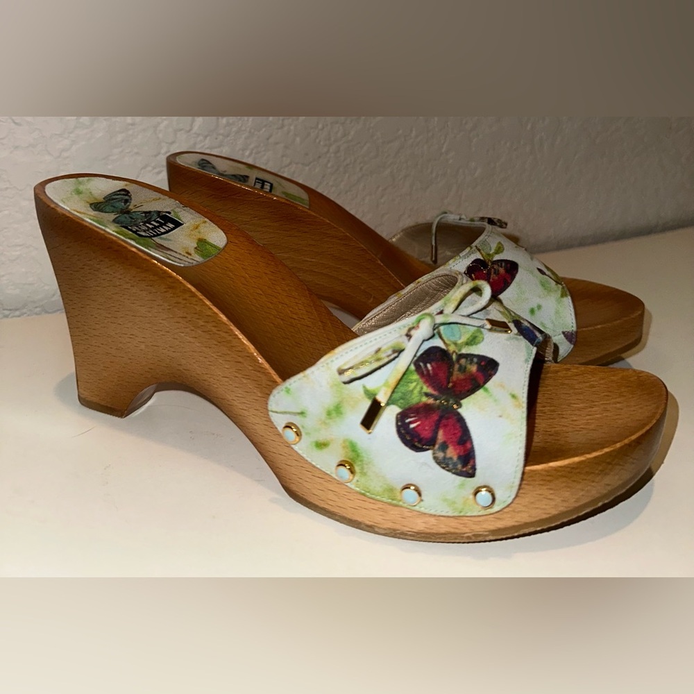 Stuart Weitzman suede Mules with Platform Sole and Bow Detail wedge heel M 9